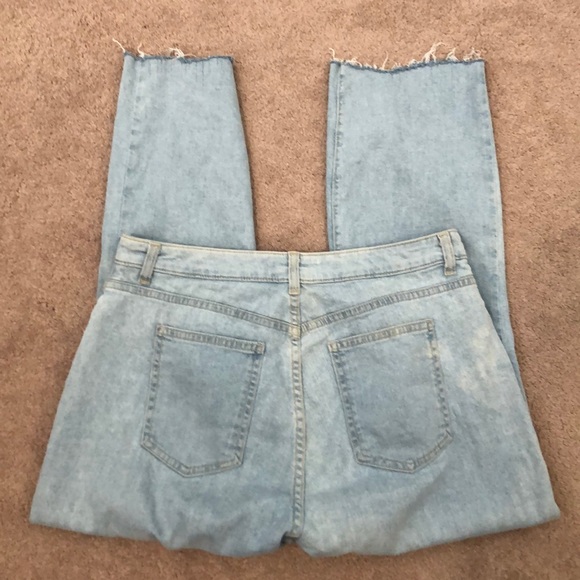 American Apparel Cropped Light Wash Mom Jeans - Picture 2 of 8